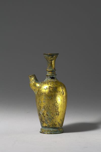 銅鎏金淨瓶