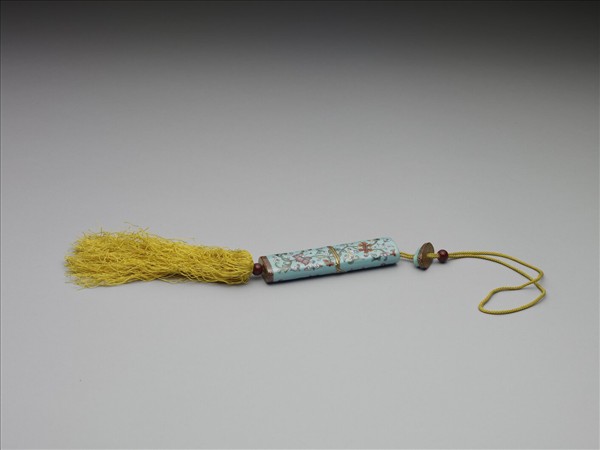 粉彩湖綠地纏枝花卉紋牙籤筒