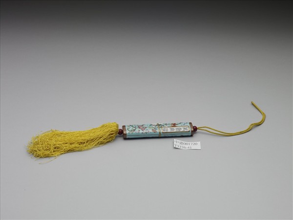 粉彩湖綠地纏枝花卉紋牙籤筒