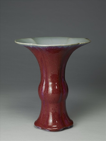 爐鈞釉海棠式觚