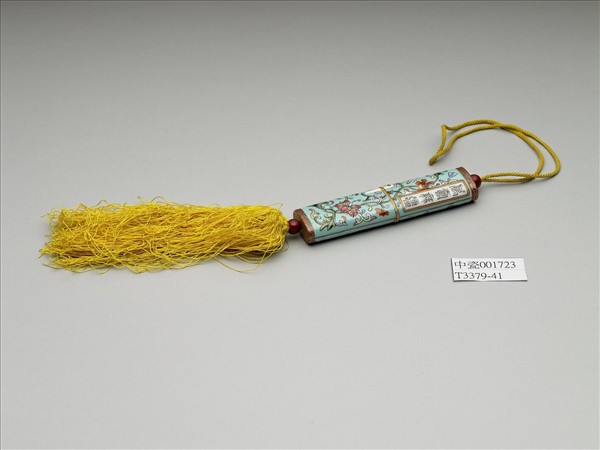 粉彩湖綠地纏枝花卉紋牙籤筒