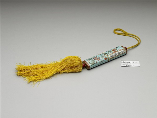 粉彩湖綠地纏枝花卉紋牙籤筒