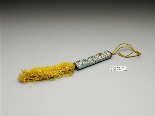 粉彩湖綠地纏枝花卉紋牙籤筒