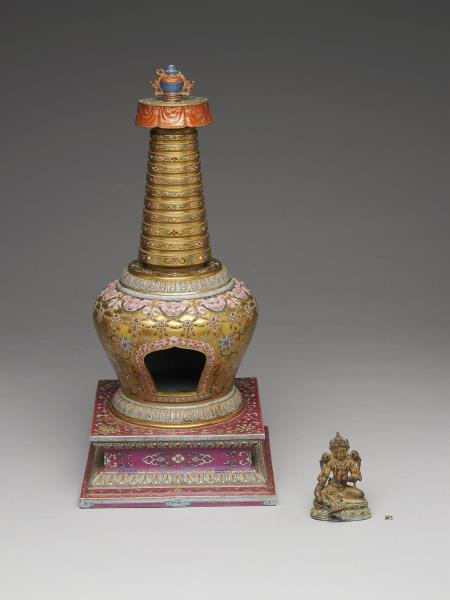 琺瑯彩瓷金地塔