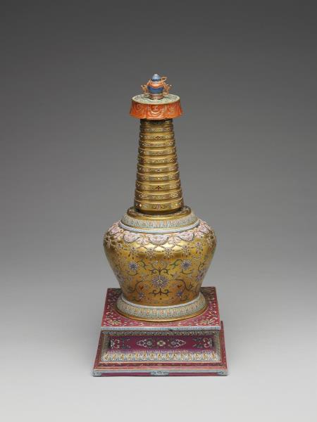 琺瑯彩瓷金地塔