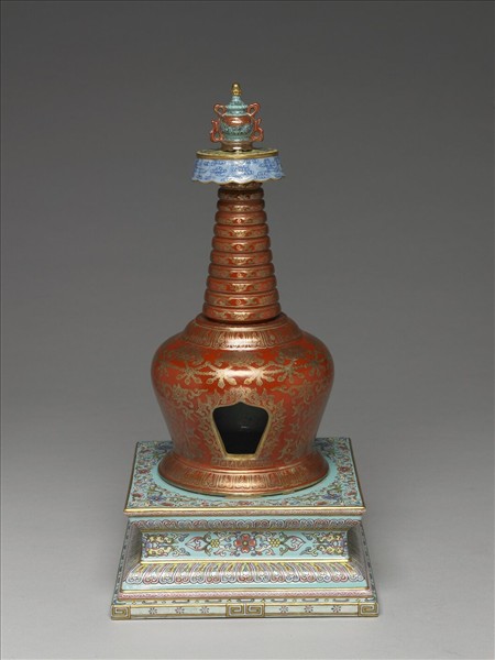 粉彩紅地描金花卉紋塔型龕