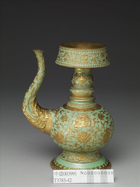 粉彩綠地描金印花八吉祥奔巴壺