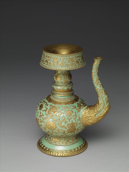 粉彩綠地描金印花八吉祥奔巴壺