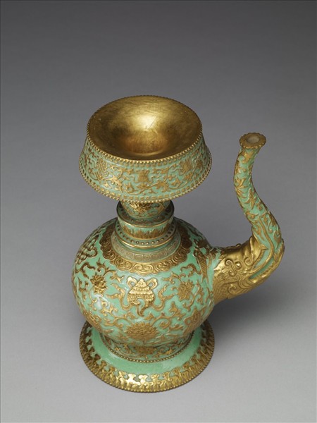 粉彩綠地描金印花八吉祥奔巴壺