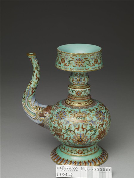 粉彩綠地八吉祥奔巴壺