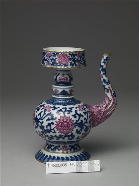 青花胭脂紅番蓮紋奔巴壺