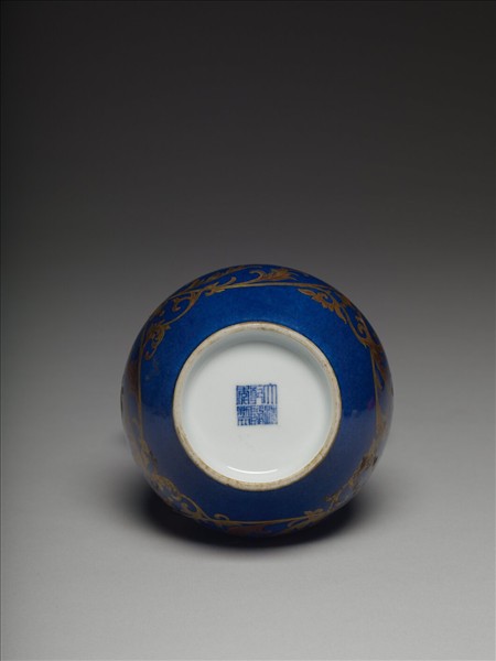 藍釉描金纏枝花紋葫蘆瓶