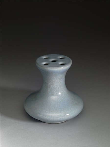 天藍釉五孔花插