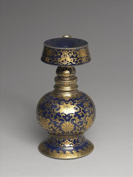 霽青釉描金八吉祥紋奔巴壺