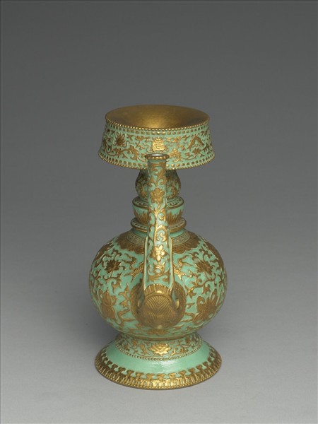 粉彩綠地描金印花八吉祥奔巴壺