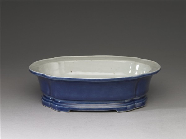 霽青釉海棠式盆