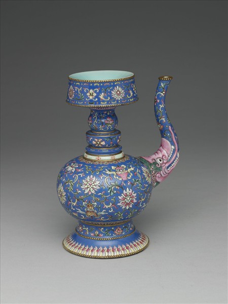 洋彩藍地番蓮紋奔巴壺