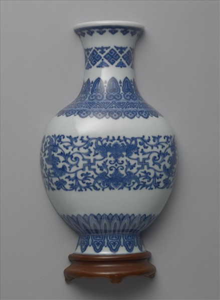 青花福壽紋轎瓶