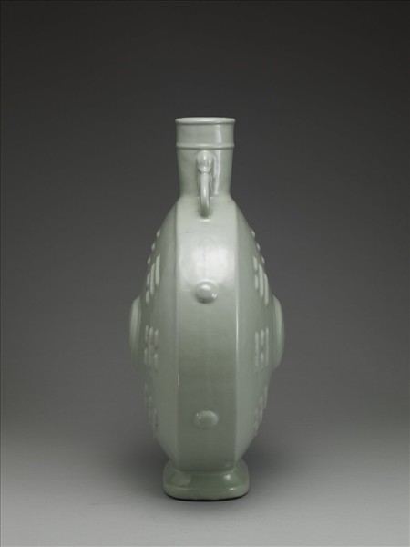 青瓷八卦紋扁壺