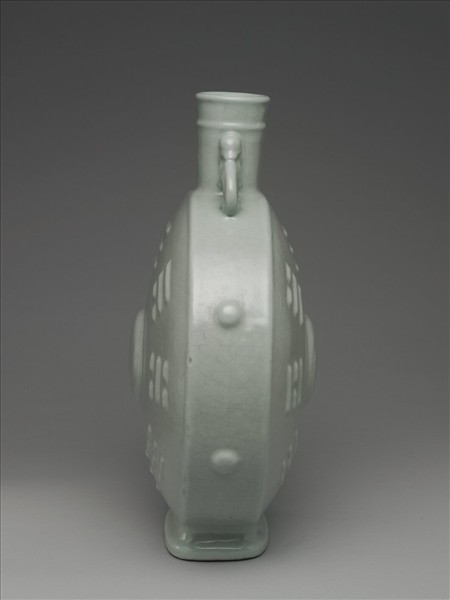 青瓷八卦紋扁壺