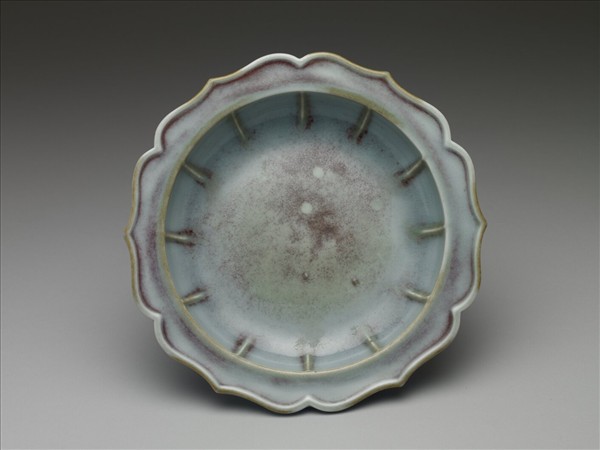 爐鈞釉蓮花式盆托