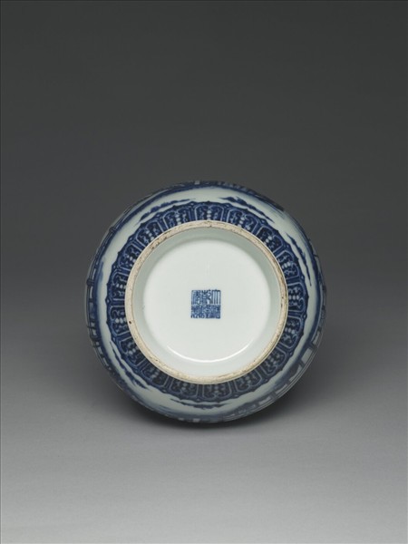 青花庭園小景圖瓶