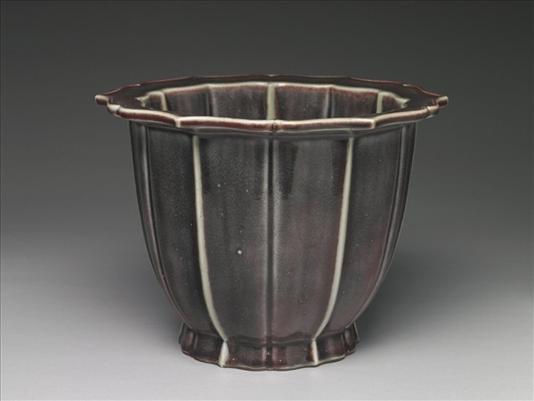 仿鈞釉蓮花式花盆