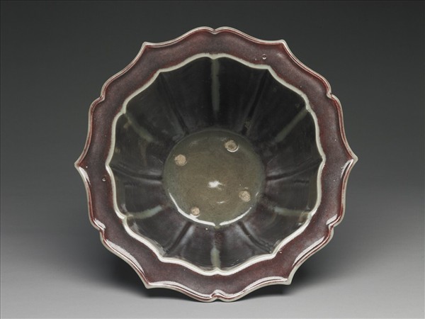 仿鈞釉蓮花式花盆