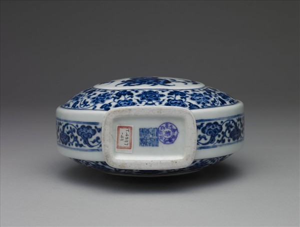 青花福壽紋雙耳扁壺