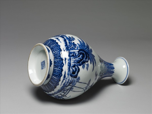 青花庭園小景圖瓶