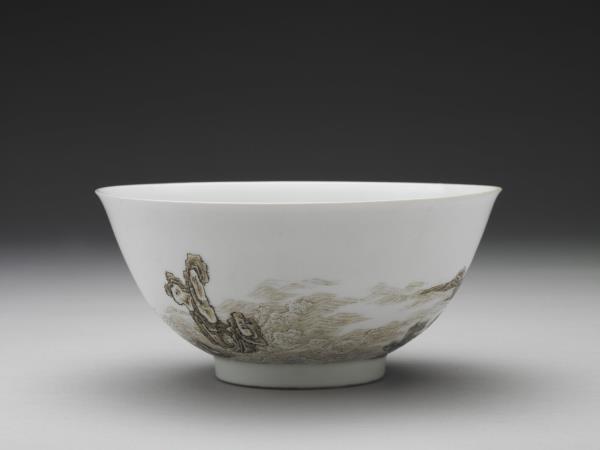 琺瑯彩瓷赭墨山水碗