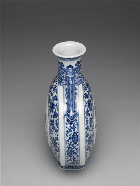 青花福壽紋雙耳扁壺