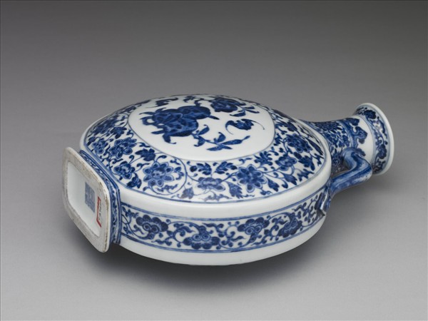 青花福壽紋雙耳扁壺