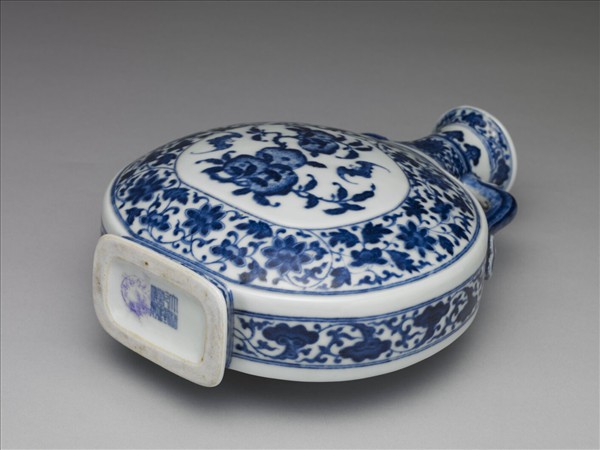 青花福壽紋雙耳扁壺