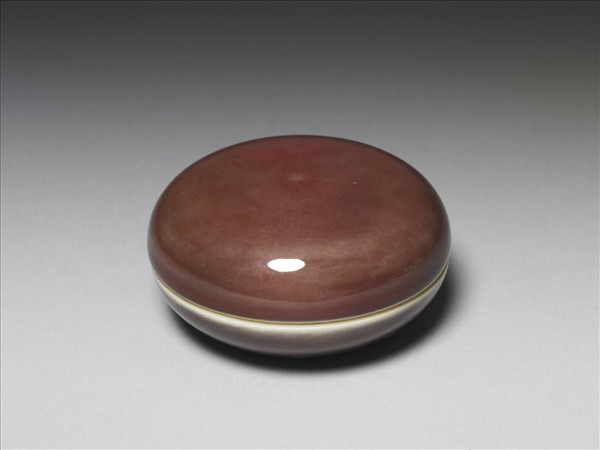 霽紅釉圓盒