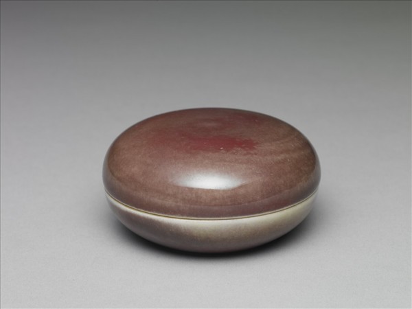 霽紅釉圓盒