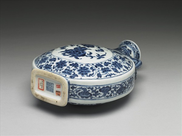 青花福壽紋雙耳扁壺