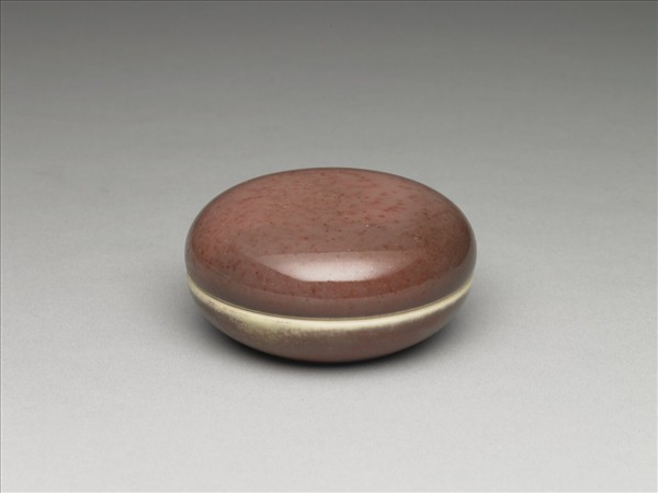 霽紅釉圓盒