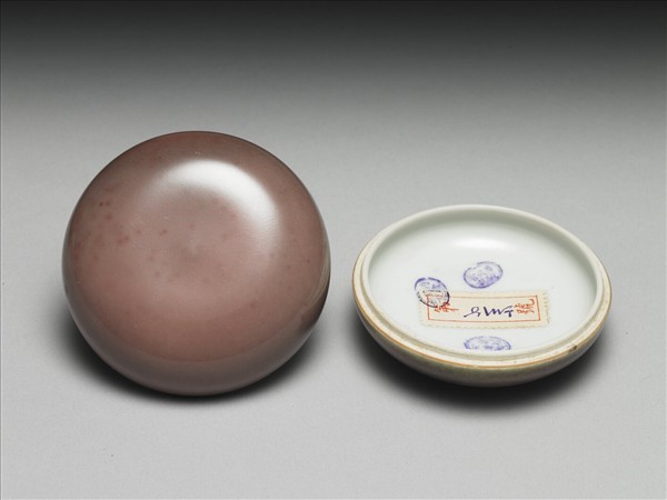 霽紅釉圓盒