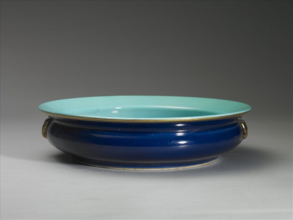 霽青釉獸面雙環洗