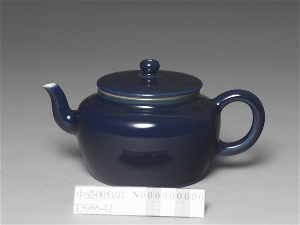 霽青釉茶壺