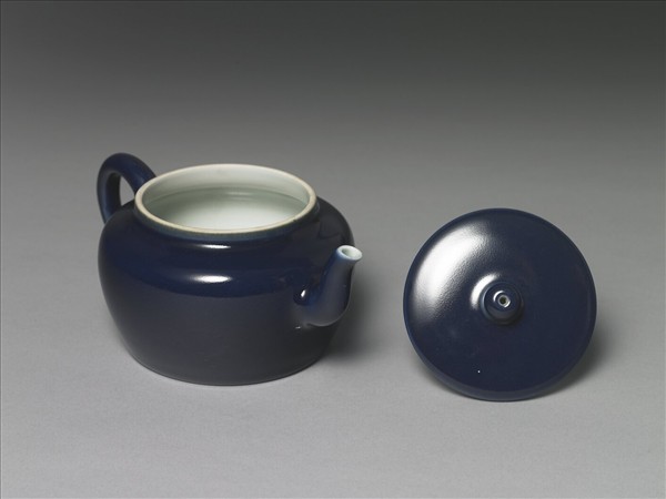 霽青釉茶壺