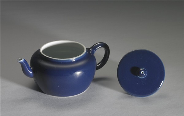 霽青釉茶壺