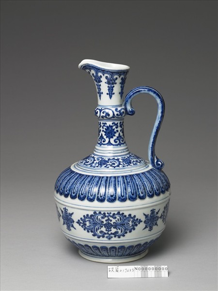 青花菊瓣紋花澆