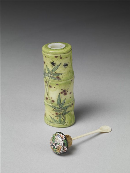 玻璃胎畫琺瑯竹節式鼻煙壺