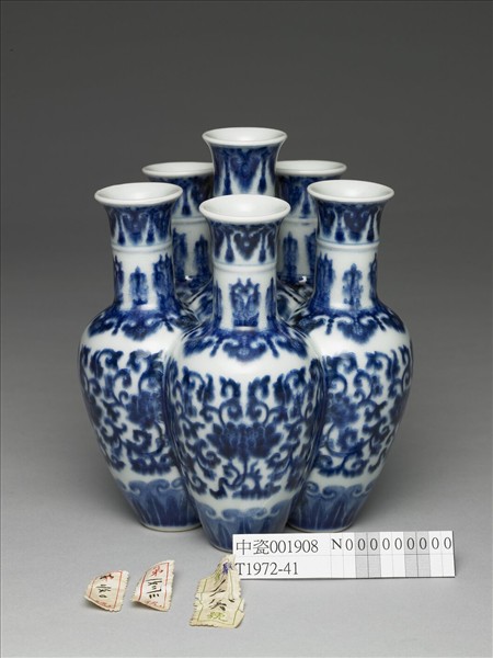 青花花卉紋六連瓶