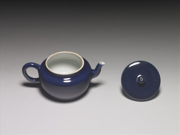 霽青釉茶壺