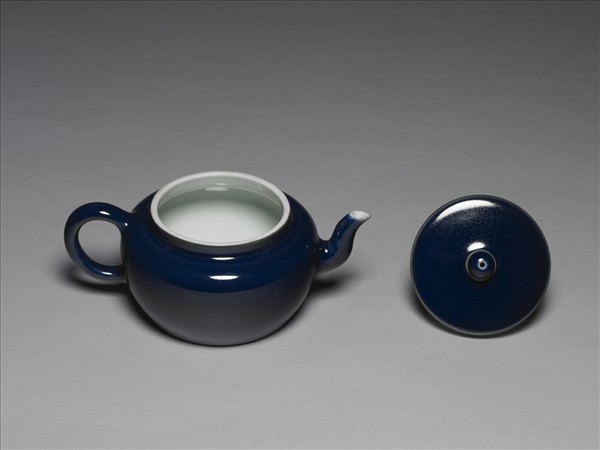 霽青釉茶壺