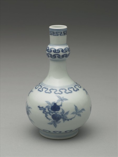 青花桃實石榴紋瓶