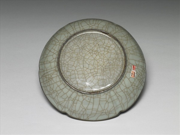 官窯 青瓷龍紋盤